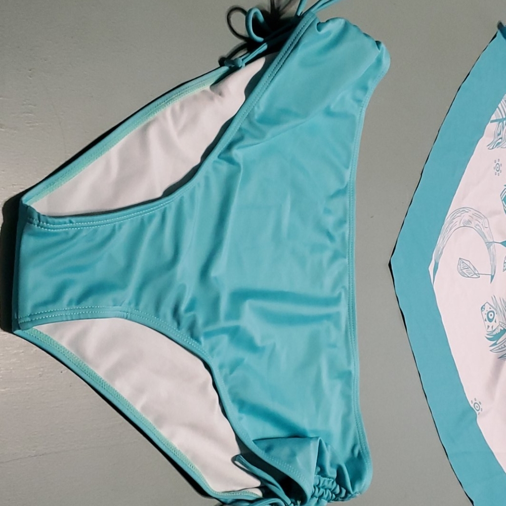 Bathing suit - Picture 2 of 4